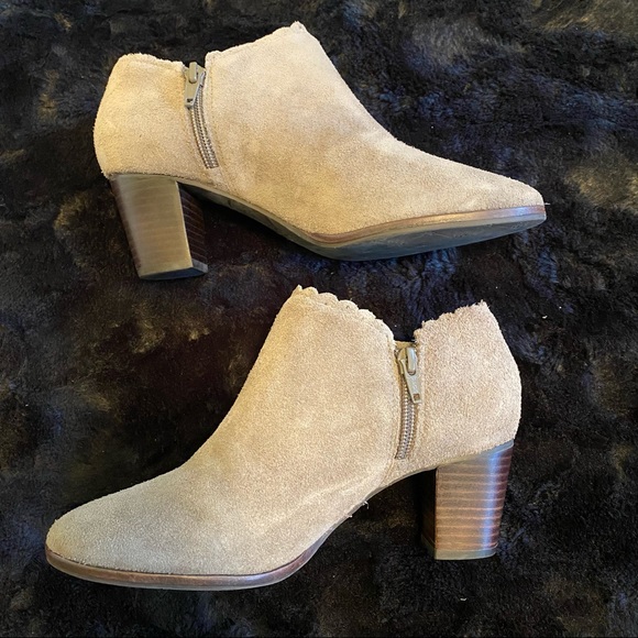 Jack Rogers Marianne Gray Suede Ankle Bootie 6 - Picture 4 of 8